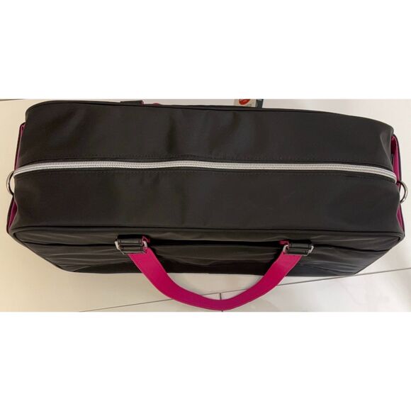 NWT Sarah Jessica Parker RFID convertible weekender bag in black and candy - Picture 8 of 15